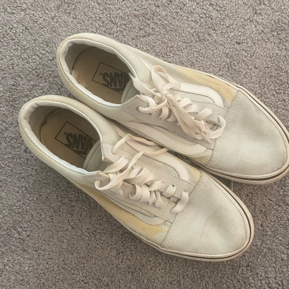 Vans - Picture 2 of 2